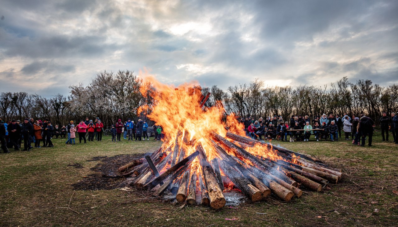 Osterfeuer Ahrenshoop Althagen, © © ostsee-kuestenbilder.de Osterfeuer Ahrenshoop Althagen, © © ostsee-kuestenbilder.de