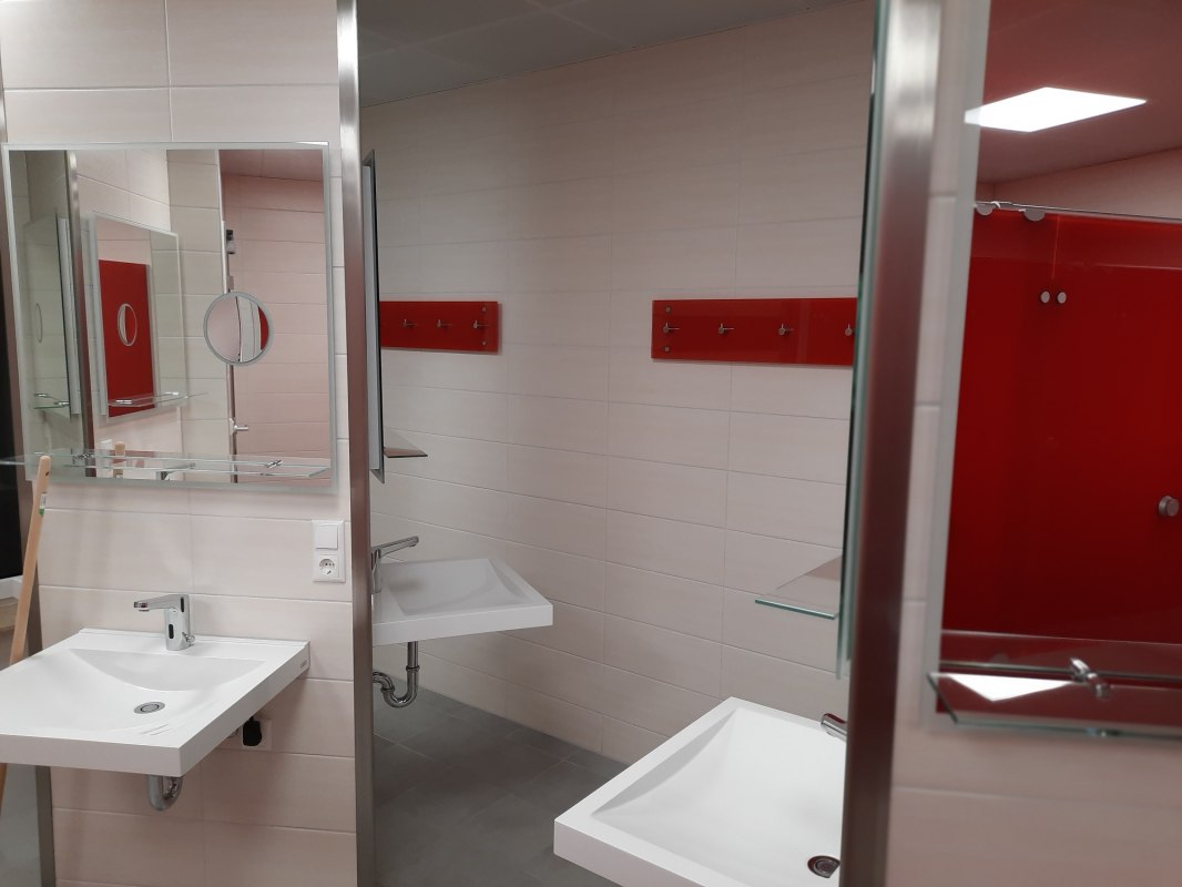 Sanitary area Caravan & Resort at Lake Kosenow // &copy; caravan