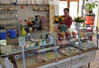 View of the summer café, © Lohnmosterei Konrad