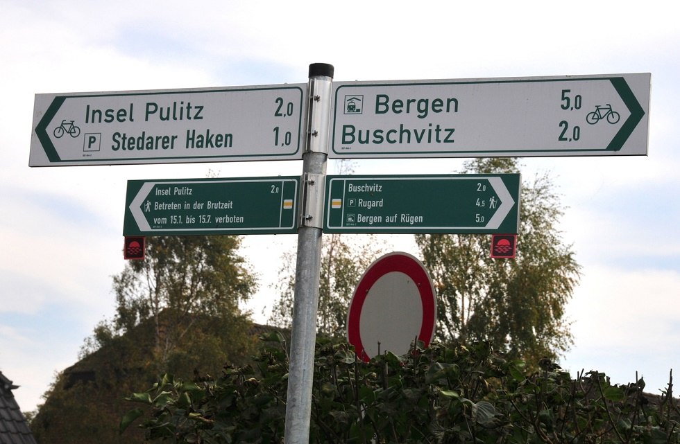Signpost to the Pulitz Peninsula, © Tourismuszentrale Rügen