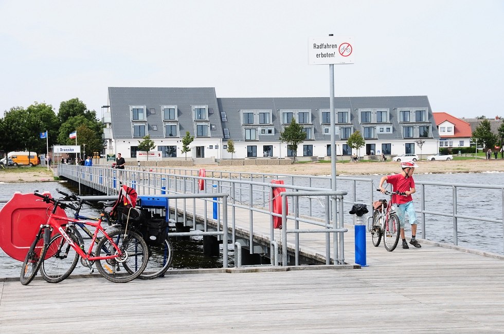 Pier in Dranske on the island of R&uuml;gen // &copy; Tourismuszentrale R&uuml;gen