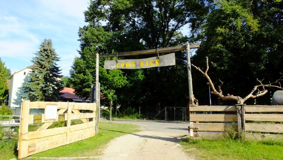 Welkom in Hilly-Billy-Town: Uw toegangspoort tot uw vakantie, © B. Kiel
