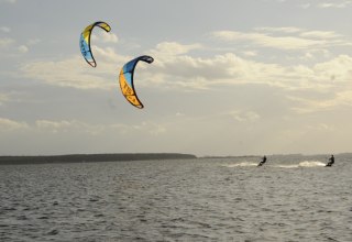 Kitesurfer vor Rerik // © Kurverwaltung Rerik Kitesurfer vor Rerik // © Kurverwaltung Rerik