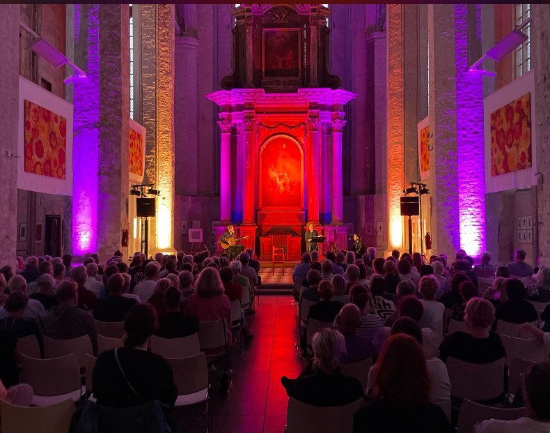 So long, Hallelujah – Kulturkirche Stralsund 2025 // © Julia Boegershausen So long, Hallelujah – Kulturkirche Stralsund 2025 // © Julia Boegershausen