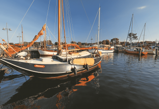 Boot bij de aanlegplaats, © TMV/Gohlke