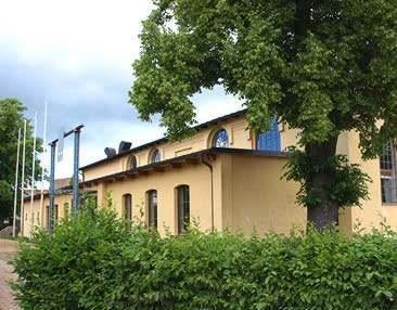 &copy; G&uuml;strow-Information