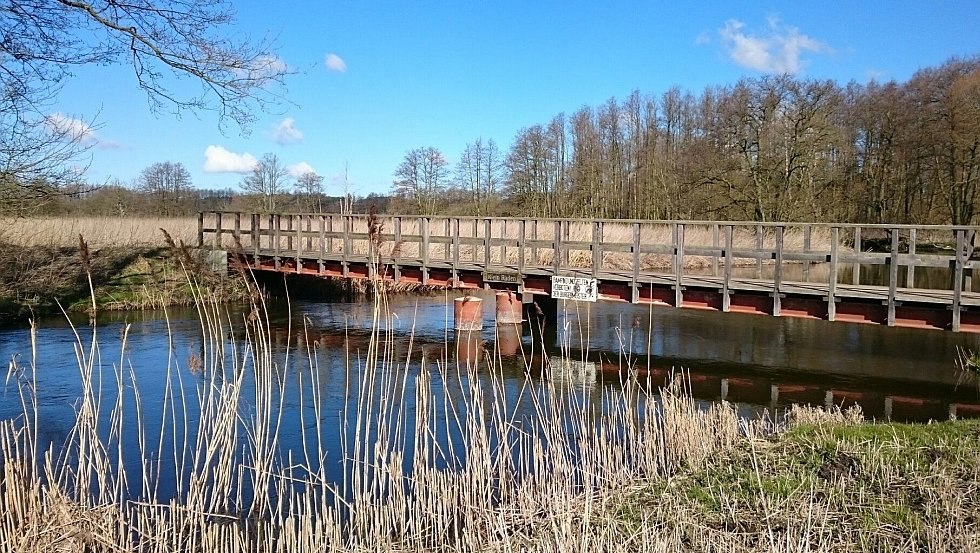 Brug over de Warnow voor de parkeerplaats, © TMV