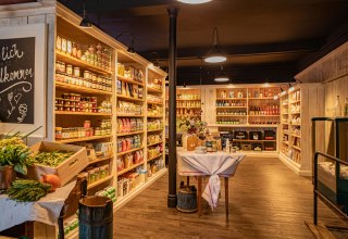 Salesroom of Tuppen un Mus // &copy; Thomas Paulus