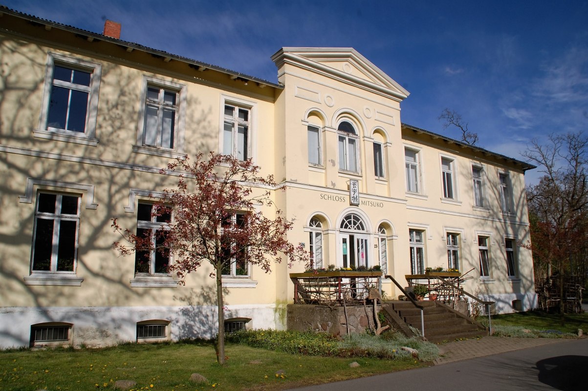 Konnichi wa Mecklenburg // &copy; Schloss Mitsuko