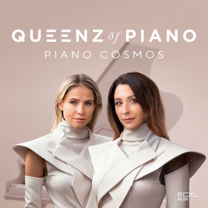 Okładka albumu, © QueenzOfPiano