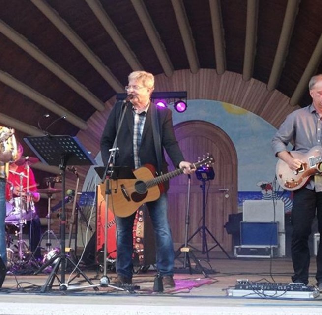 © (c) Sowares © (c) Sowares