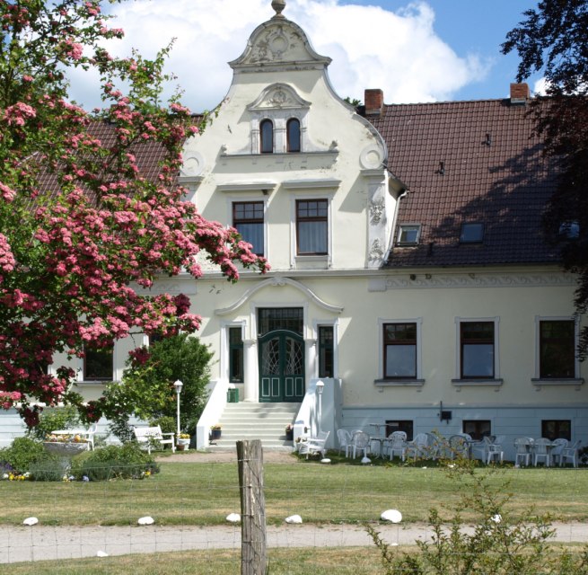 Manor house Neu Wendorf, &copy; Hans-Hellmuth Eben