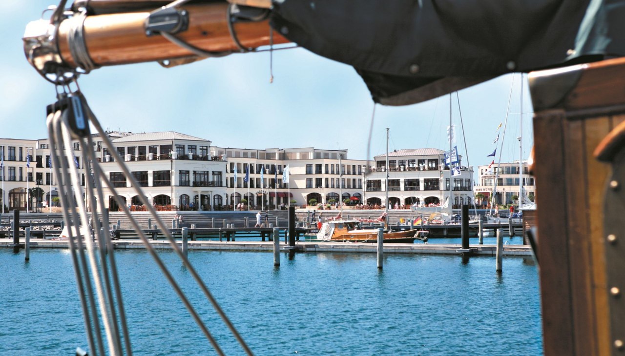 Ervaar ontspanning en recreatie in een eersteklas hotel direct aan de Oostzee van Rostock., &copy; Yachthafenresidenz Hohe D&uuml;ne, www.hohe-d&uuml;ne.de