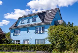 &copy; North in Motion