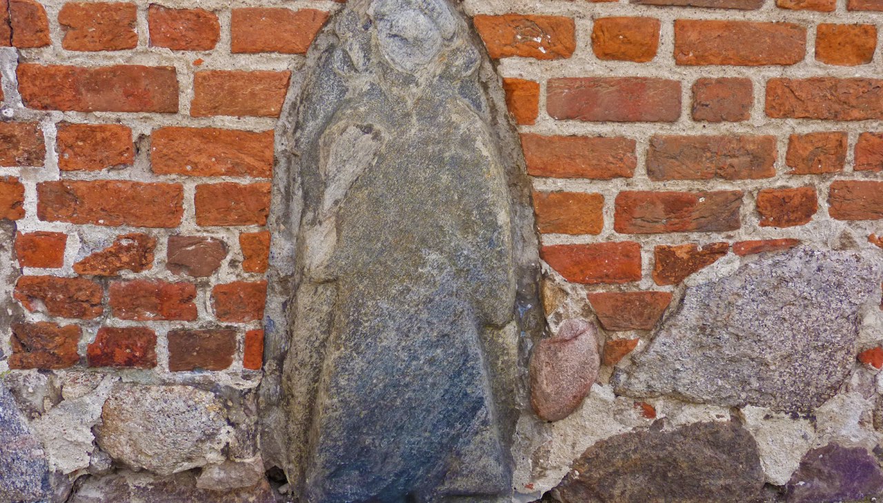 De "M&ouml;nchstein", een speciale beeldsteen op R&uuml;gen, &copy; Arch&auml;o Tour R&uuml;gen