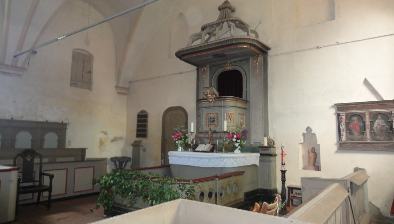 Altar of the Heilig-Kreuz-Kirche Kemnitz, © Josephin Bock