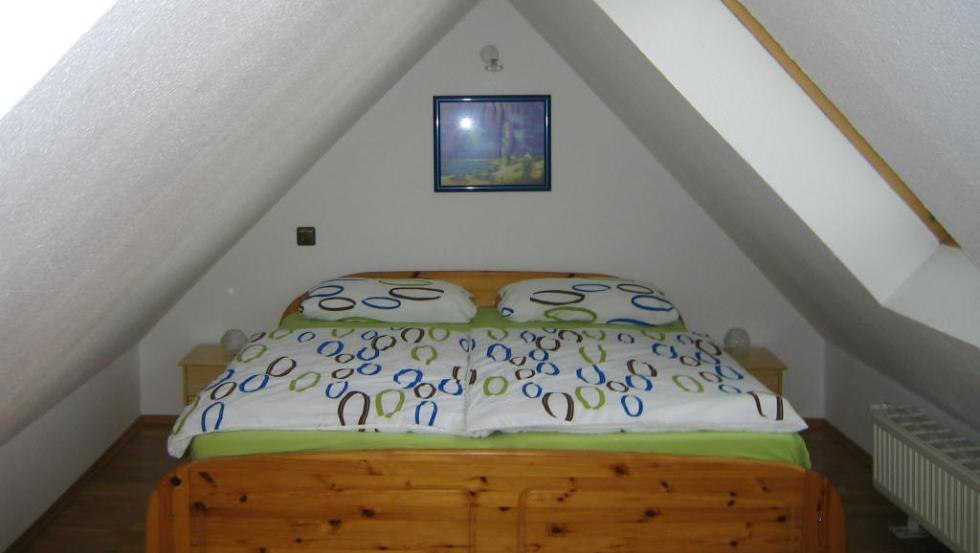 Bedroom, &copy; Holger Matschek