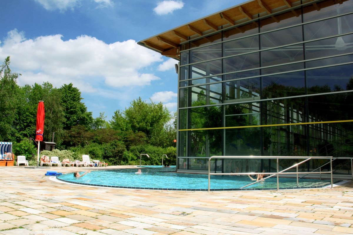 Odkryty basen przy dobrej pogodzie // &copy; David Ritter / &copy; Freizeitbad Greifswald