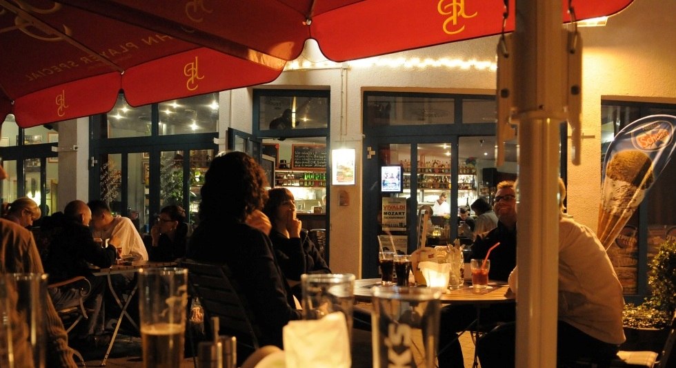 ZEPPELIN XXXL-Restaurant & Caf&eacute; nachtleven, &copy; ZEPPELIN XXXL-Restaurant