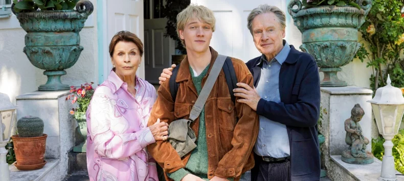 &copy; Warner Broth. Entertainment