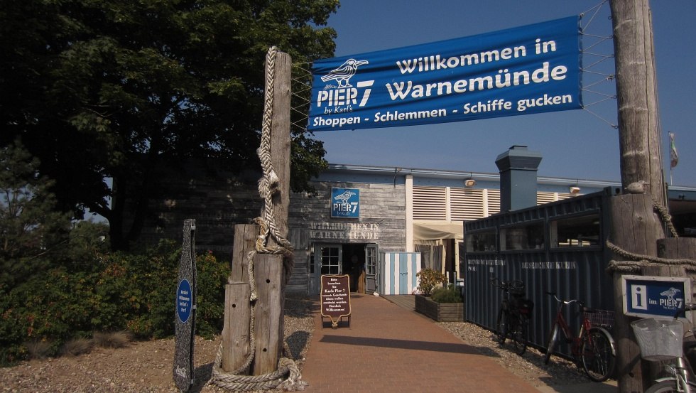 Buitenaanzicht van Karls Pier 7 // &copy; TZRW - Brit Innocenti