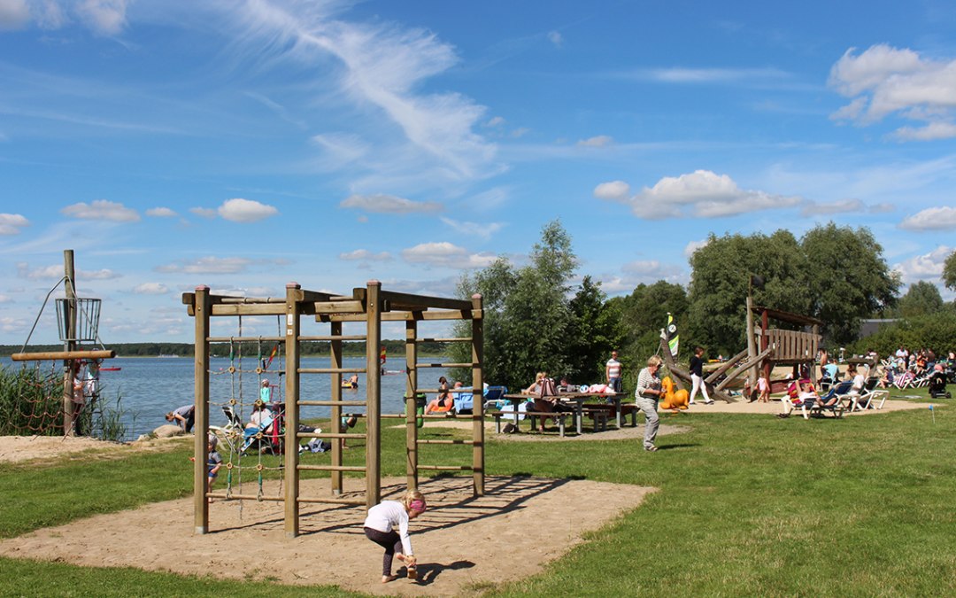 Small playground in Untergoehren / beach meadow / bathing area, © Kur- und Tourismus GmbH Göhren-Lebbin
