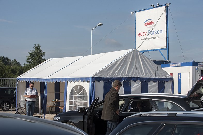 Kom aan op onze parkeerplaats op slechts 2 minuten van de cruiseterminal, &copy; easy Parken