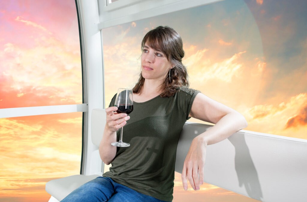 Geniet van een wijnproeverij in de gondel van het reuzenrad, © riesenrad.de