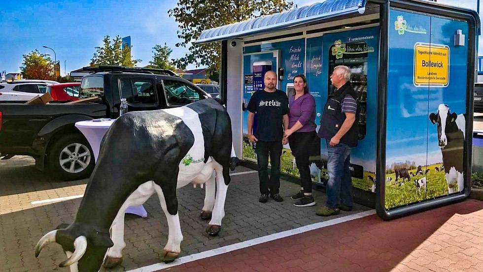 FAMILA melkdispenser goederen, © Van der Ham Bollewick