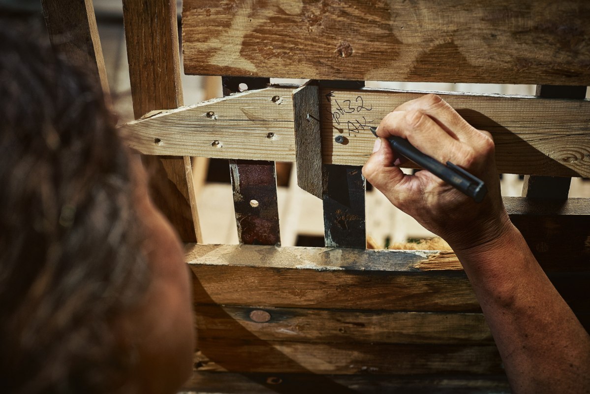 Naprawa i budowa nowych drewnianych łodzi w stoczni Freest // &copy; TMV@pocha.de