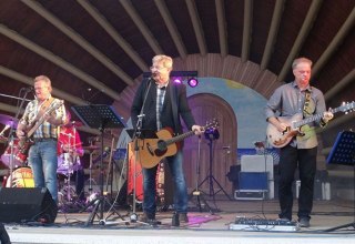 © (c) Sowares © (c) Sowares