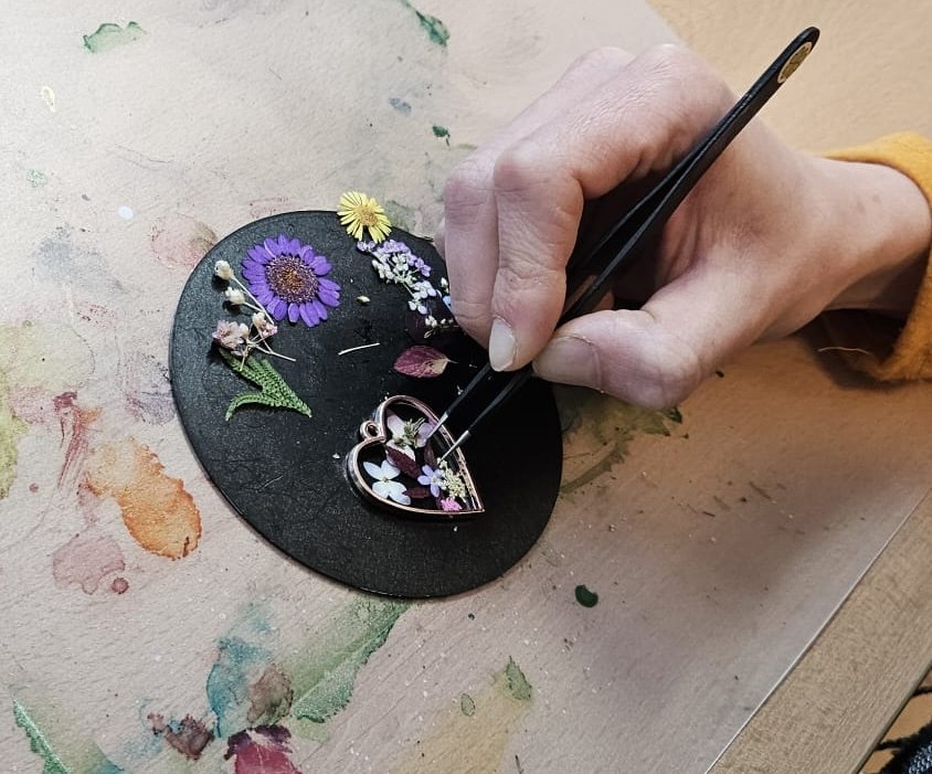 Create your own unique floral arrangements. // &copy; Sandra Gockel