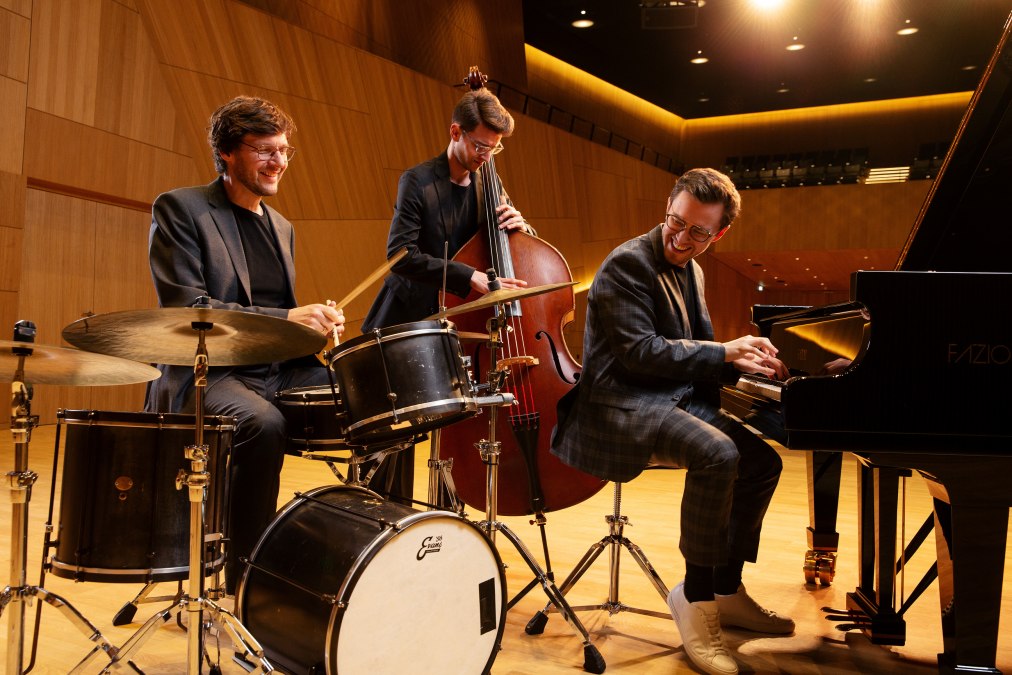 &copy; Ralph Steckelbach