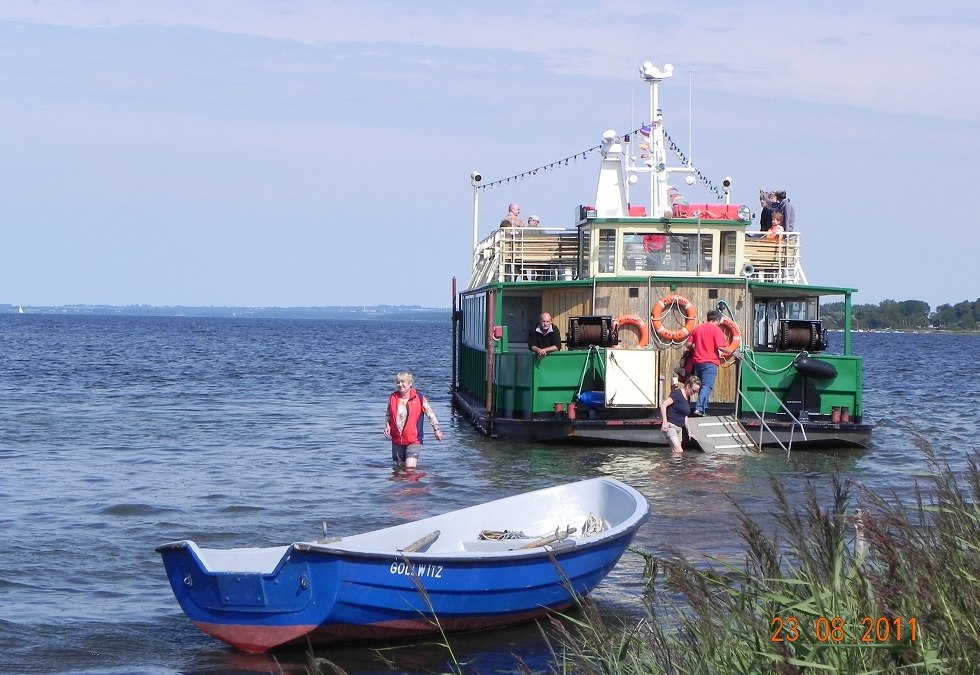 Zwemplezier op het strand van Gollwitz, © Kurverwaltung Insel Poel/ M. Frick