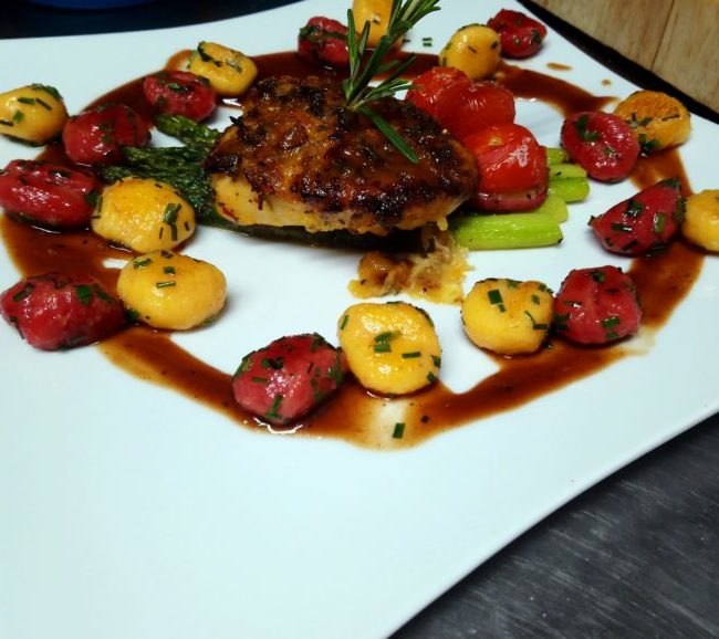 haehnchenbrust-gnocci-650x578, © https://moments-waren.de/