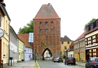 Zicht op de Prenzlau poorttoren, waarin het Stadsmuseum is gevestigd., &copy; Sabrina Wittkopf-Schade