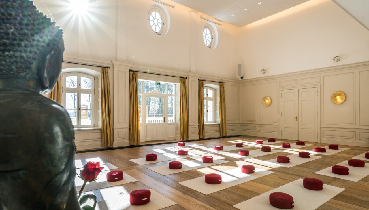 The Great Hall - the heart of the house for meditation & inner work., © Kloster Gut Saunstorf