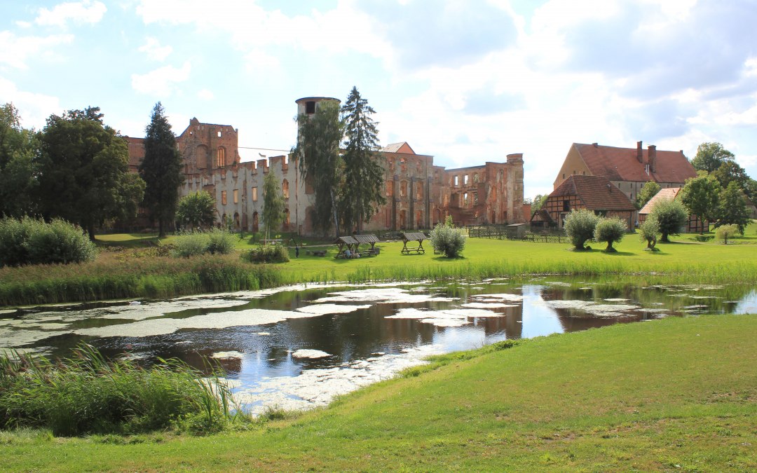Poggenteich vijver op het klooster- en kasteelterrein, © Stadt Dargun
