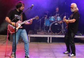 &copy; Michael Simon