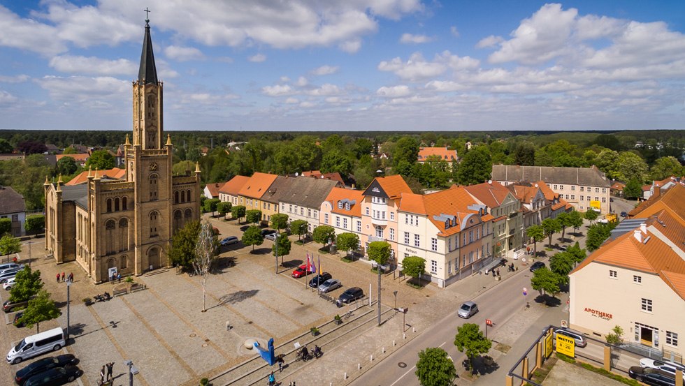 Fürstenberg/Havel stadskerk en marktplein, © Regio Nord GmbH