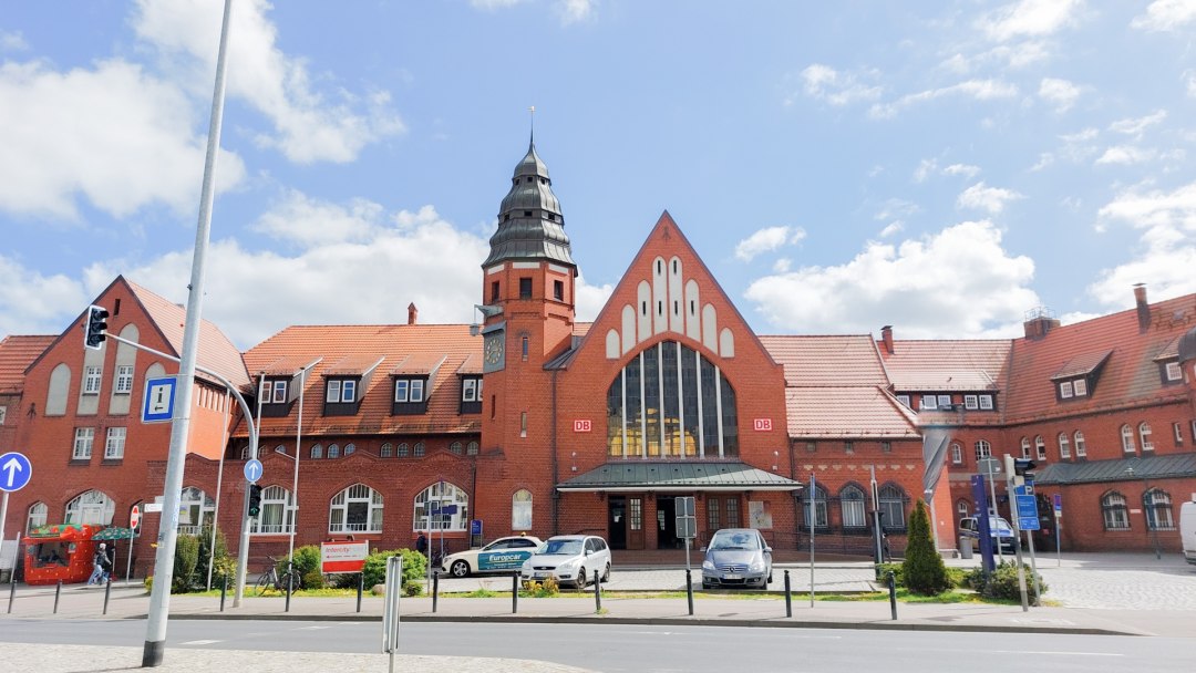 Bahnhof (0), © TZ HST Bahnhof (0), © TZ HST