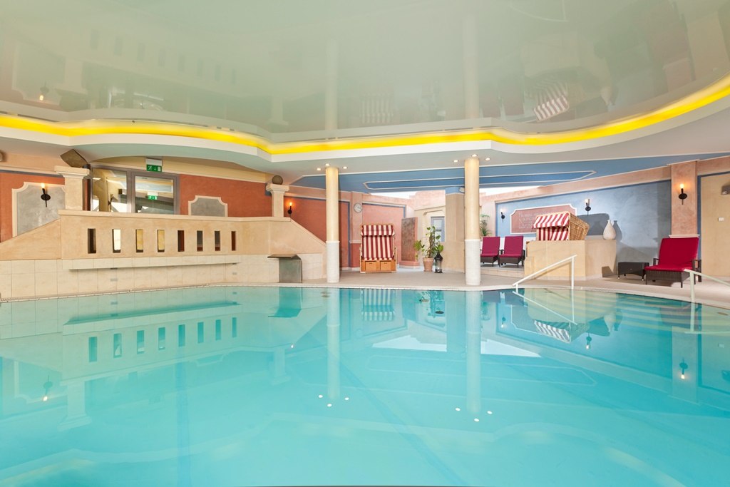 "Prince Jaromar" swimming pool // © Burwitz & Pocha GbR "Prince Jaromar" swimming pool // © Burwitz & Pocha GbR