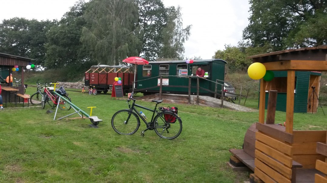Uhlenhorst stop with snack bar and rest area, © Angelika Michaelis Uhlenhorst stop with snack bar and rest area, © Angelika Michaelis