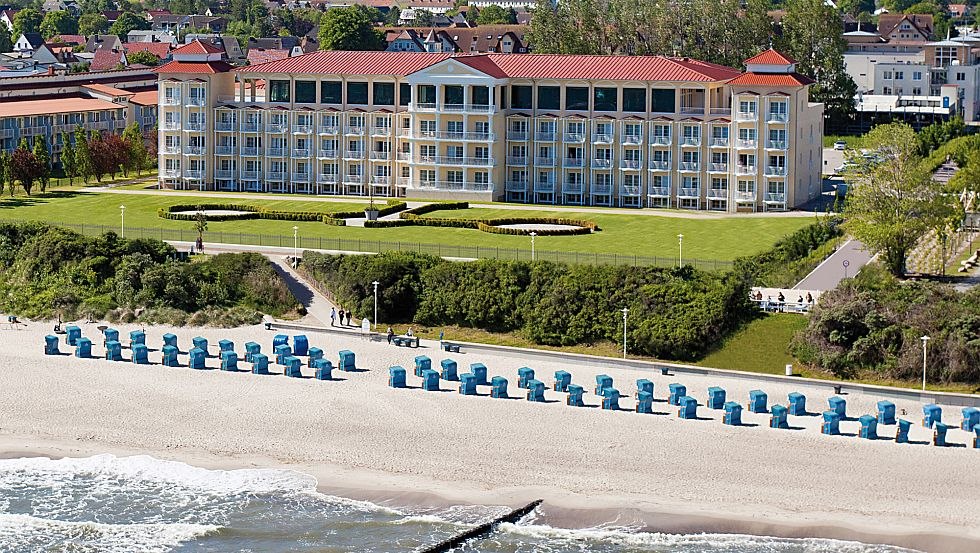 Widok z zewnątrz na kurort bałtycki MORADA STRANDHOTEL KÜHLUNGSBORN, © MORADA HOTELS & RESORTS