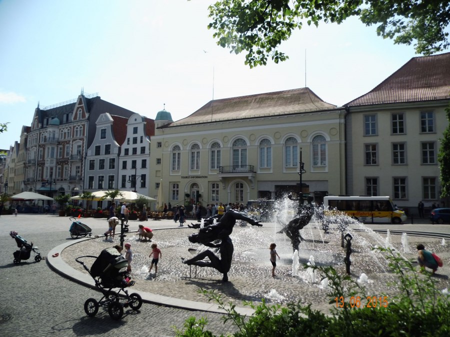 Begin hier bij de prachtige fontein van levensvreugde, © © SF