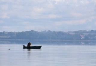 Angler auf dem Kummerower See // &copy; Briese