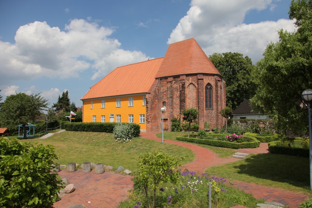 Centrum biblijne z kaplicą, © Bibelzentrum