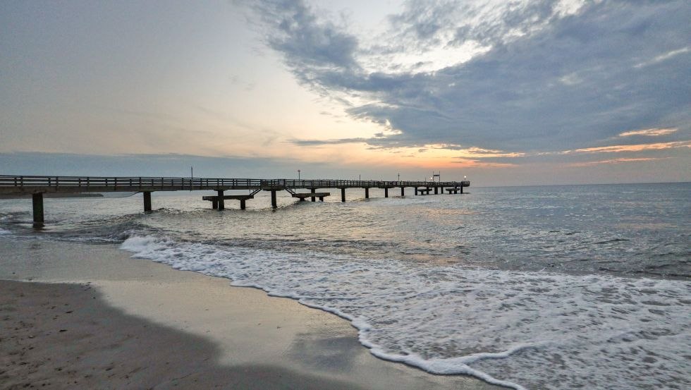 Pier at sunset, © TMV, Danny Gohlke