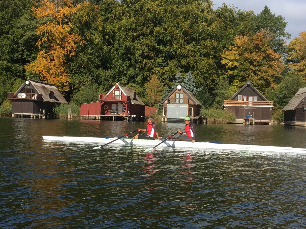 Pauze in het meer van Petersdorf, &copy; Ruderschule Seenplatte GbR