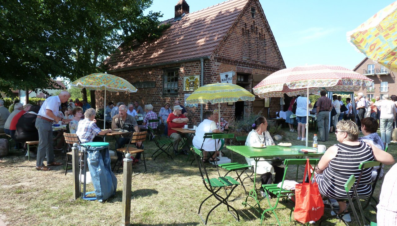 Salontafel, &copy; Meike Jezmann